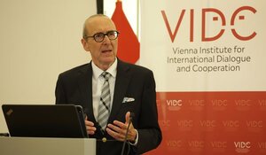 Stefan Scholz, © OXUS/VIDC Stefan Scholz, © OXUS/VIDC