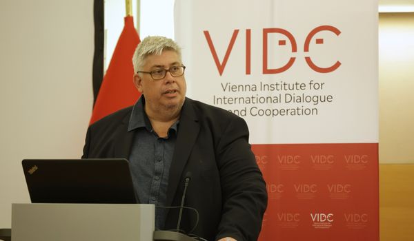 Marcus Strohmeier, © OXUS/VIDC Marcus Strohmeier, © OXUS/VIDC